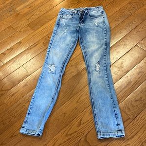 Dollhouse  jeans